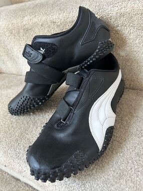 Puma Mostro Black and White sneakers y2k: labeled 8.5 fits like 8